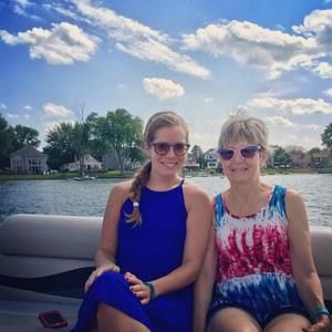 Meet your Posher, Christina